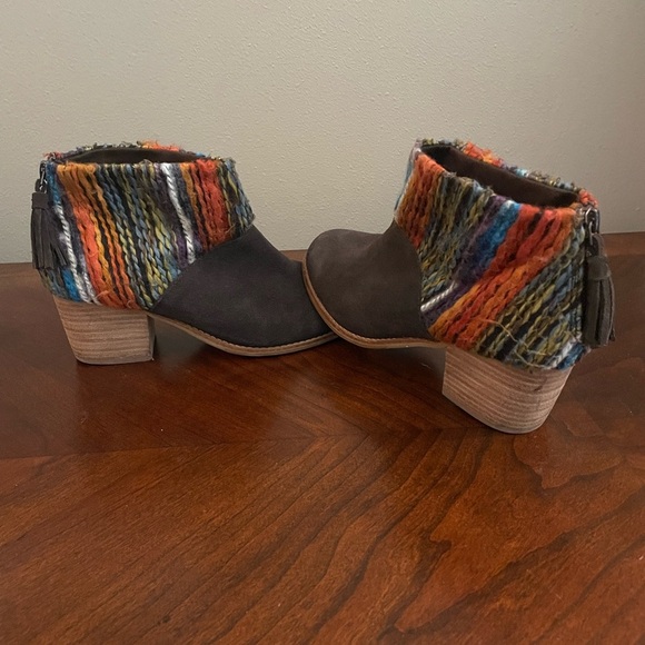 Toms Shoes - Toms Leila Sweater Knit Ankle Boots Womens Sz 8 Brown Suede Textile Block Heels